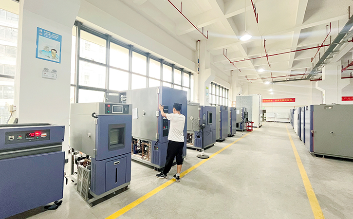 氙燈老化箱風(fēng)冷和水冷該怎么選？
